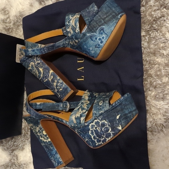 Ralph Lauren Purple Label Women's pumps/heels. Size 37.5 - Picture 3 of 10